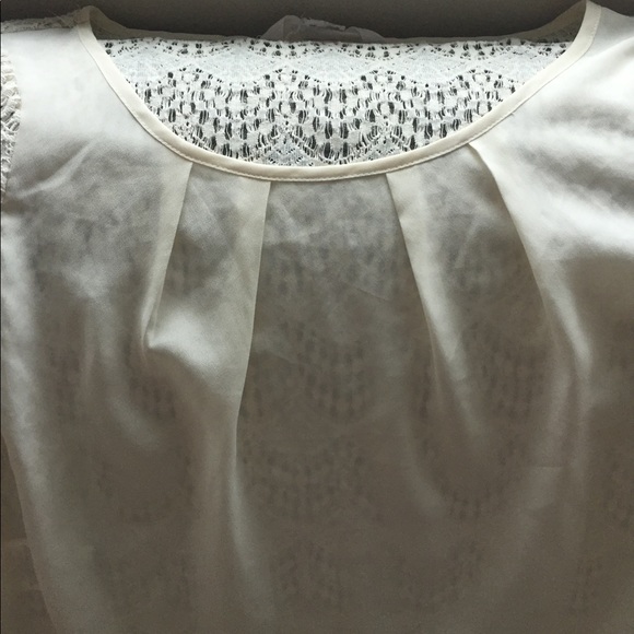 BCBG top size XS - Picture 3 of 4